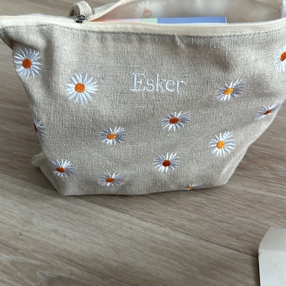 Flower Edition Shower Set - Natural - Picture 8 of 8